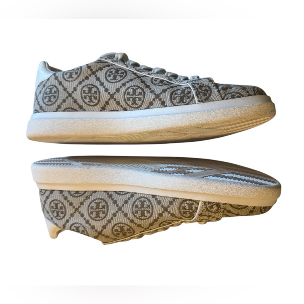 Tory Burch T-monogram lace-up sneakers, perfect for women size 7.5. - Picture 6 of 12